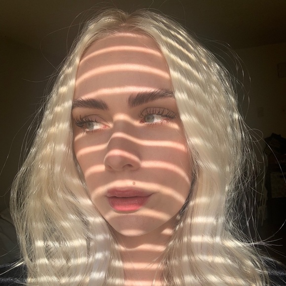 Meet your Posher, Lindsey - Picture 1 of 1